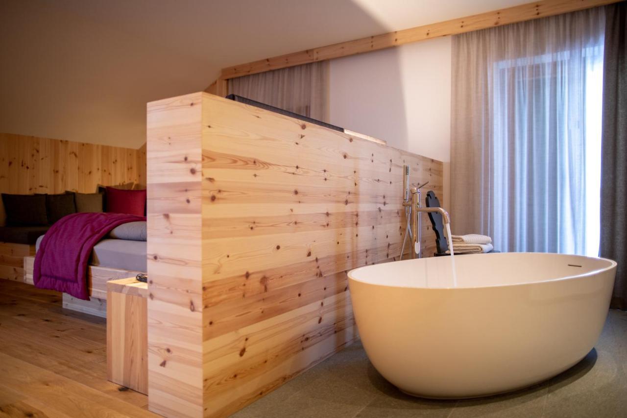 Garni Lilly Hotell San Lorenzo Dorsino Eksteriør bilde