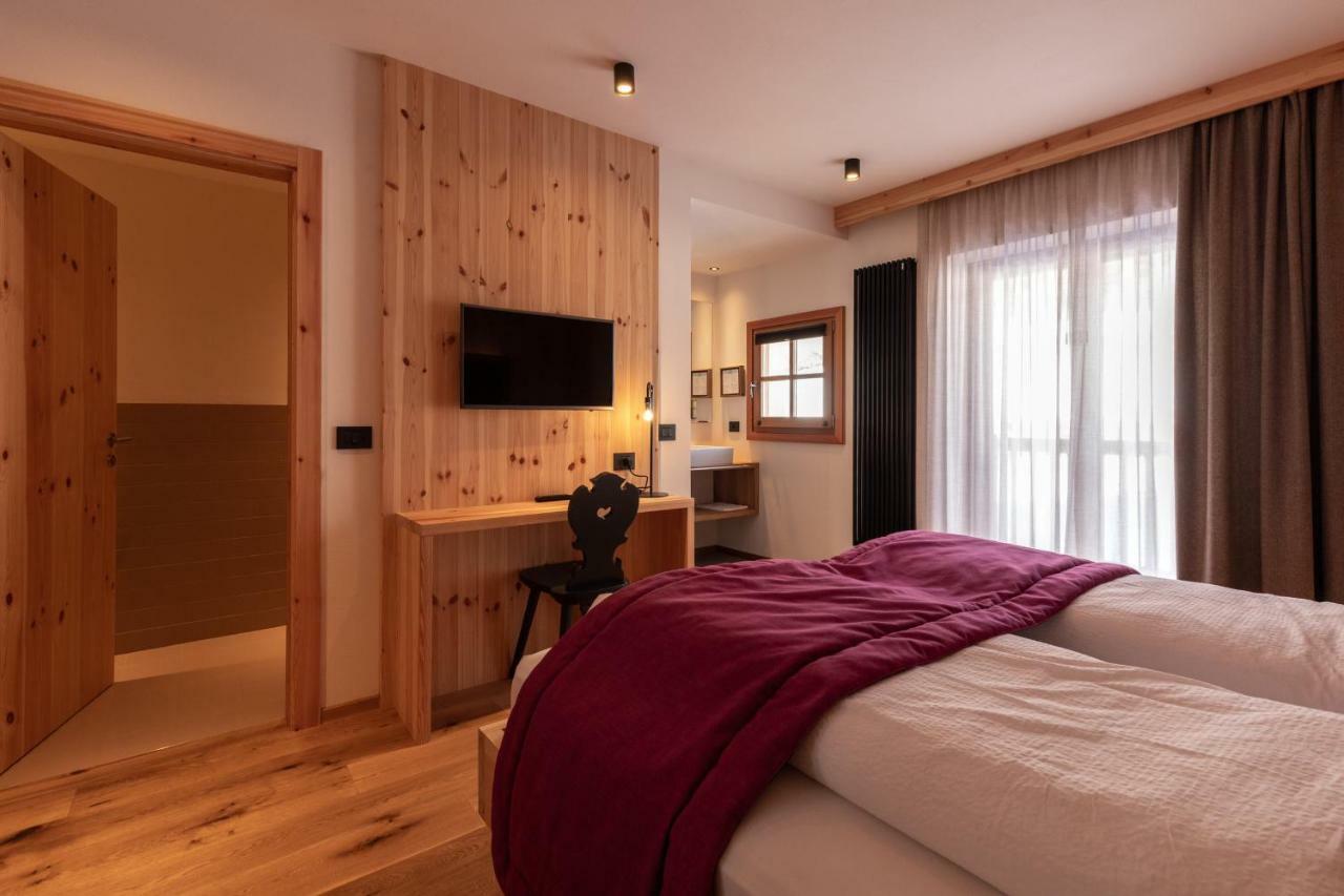 Garni Lilly Hotell San Lorenzo Dorsino Eksteriør bilde